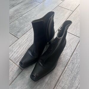 Bally Fay Boots size 5